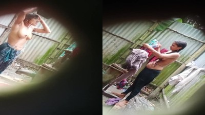 விள்ளகே கேர்ள் குளிச்சிட்டு டிரஸ் மாற்றும் ஹாட் வீடியோ