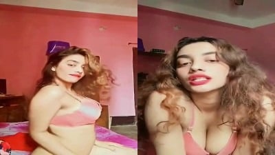 ரெகார்ட் டான்ஸ் ஆடும் பெண்ணின் லைவ் செஸ் வீடியோ