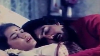 நடிகை முதல் இரவு ஸரீ ஸெக்ஸ் பானும் ஹோட் படம்