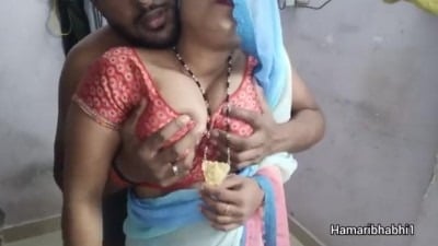 பெங்காலி ஹௌஸ்‌வைஃப் ஆஂடீ தமிழ் பையனுதன் ஸெக்ஸ் செய்கிறாள்