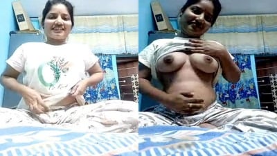 சென்னை கர்ல் த்-ஶர்ட் பாண்ட் கழட்டி ந்யூட்ஸ் காட்டுகிறாள்