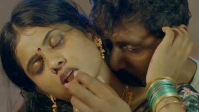 ந்யூலீ ம்யாரீட் வைஃப் கணவன் நண்பன் உடன் ஊழ் பானும் படம்