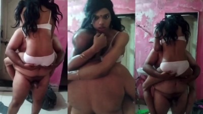 ௫௦அஜ் ஓல்ட் சொட்டை அங்கிள் திருநங்கை கூட ரொமான்ஸ் செய்கிறான்