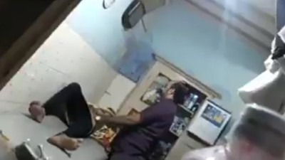 காஞ்சிபுரம் டாக்டர் விபெ முலை சப்பி புகக் பேணும் காட்சி