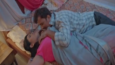 சரக்கு அடித்த அங்கிள் ஆண்ட்யை செமயா ஊழ் பண்ணும் ஹட செஸ் படம்